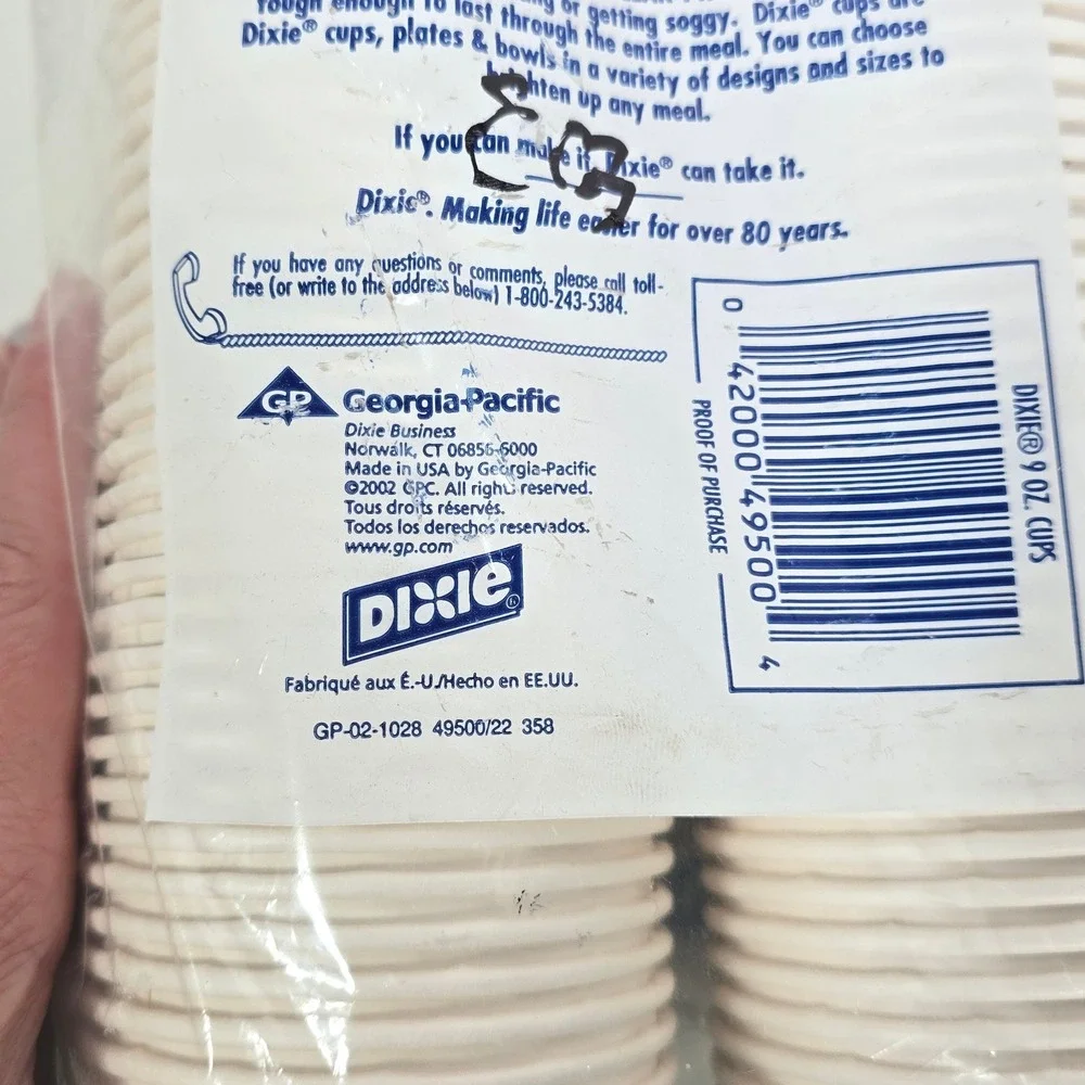 VTG 2002 Dixie‎ Cups 9 oz 60 Count Grape Vine Design Leak Proof Coating Sealed